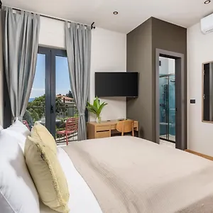 4* Panzió Perunika